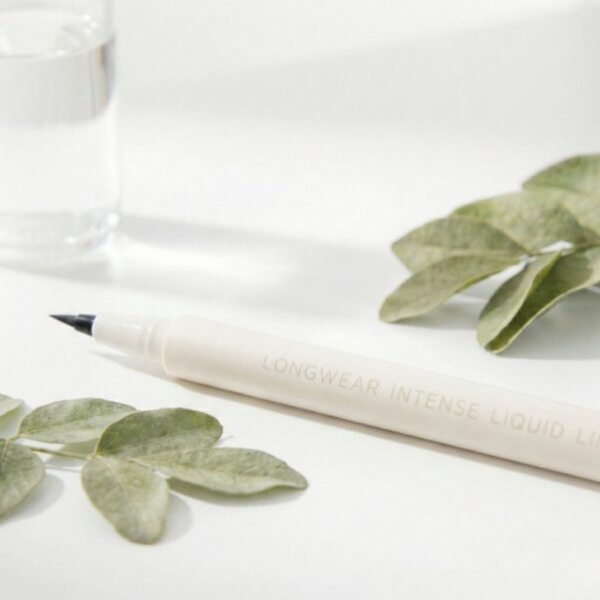 Malu Wilz | מאלו וילז - Longwear Intense Liquid Liner | אייליינר טוש עמיד ל-20 שעות