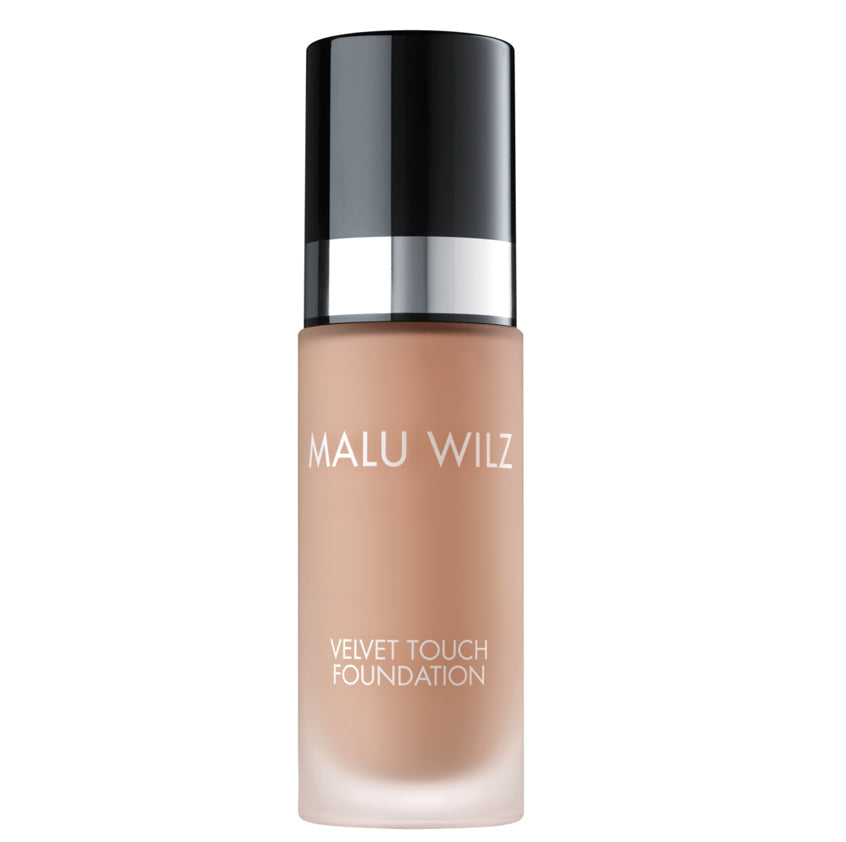 Malu Wilz | מאלו וילז - Velvet Touch Foundation | מייק אפ קטיפתי עמיד במים עם רכיבי אנטי-אייג'ינג