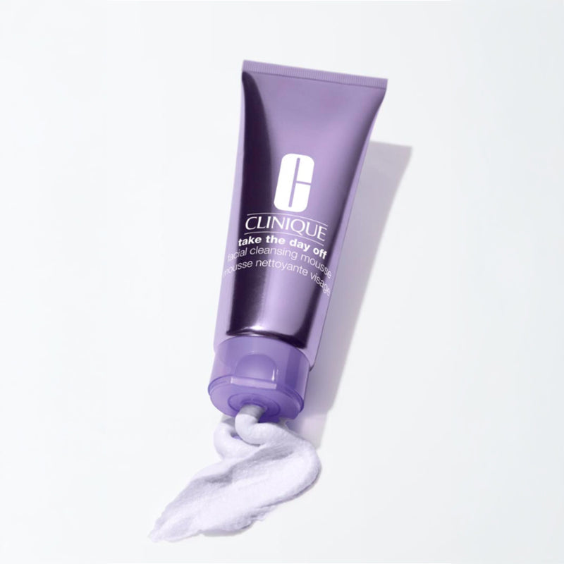 מוס ניקוי יוקרתי קליניק טייק דה דיי אוף להסרת איפור ולכלוך במרקם קצף קטיפתי - Clinique Take The Day Off Cleansing Mousse