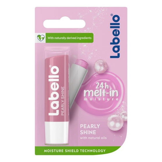 סטיק שפתון לחות לבלו פנינה Labello Pearly Shine מועשר בתמצית פנינים ומשי להזנת שפתיים יבשות ל-24 שעות בגימור ברק סאטן וגוון ורוד מסטיק עדין 5.5 מ"ל