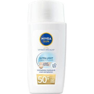תחליב יום לפנים ניוואה סאן SPF50 קליל במיוחד במרקם נוזלי ובלתי נראה להגנה יומיומית מהשמש