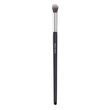 Malu Wilz Eye Shadow Blending Brush with soft fibers and ergonomic handle for professional eyeshadow transition