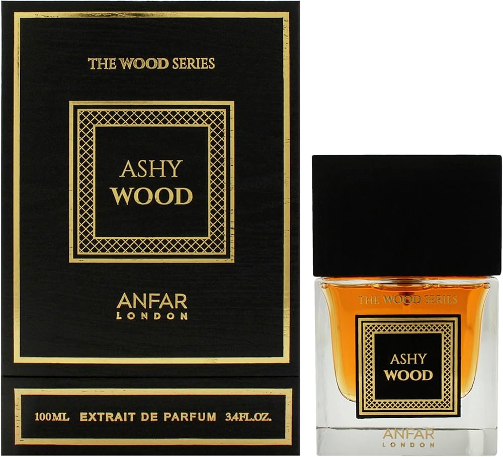 בקבוק בושם יוקרתי Anfar London Ashy Wood לגבר בעיצוב כהה ואצילי, המקרין עוצמה גברית, יוקרה מעושנת וסטייל של בישום נישה ערבי עילית