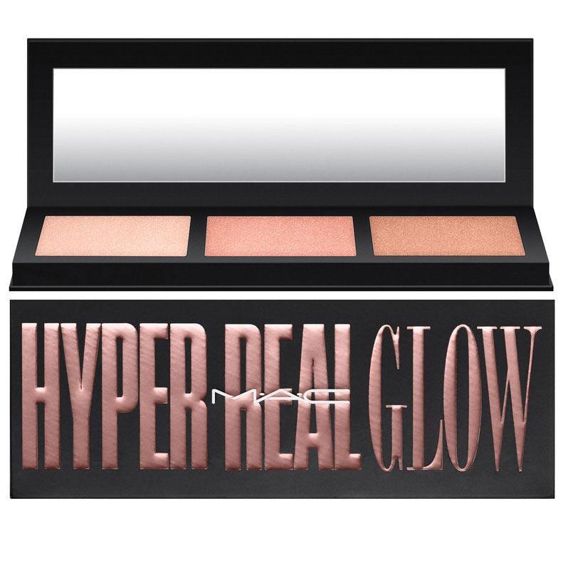 פלטת שימרים M·A·C Hyper Real Glow Palette הכוללת שלושה גווני היילייטר למראה זוהר ויוקרתי