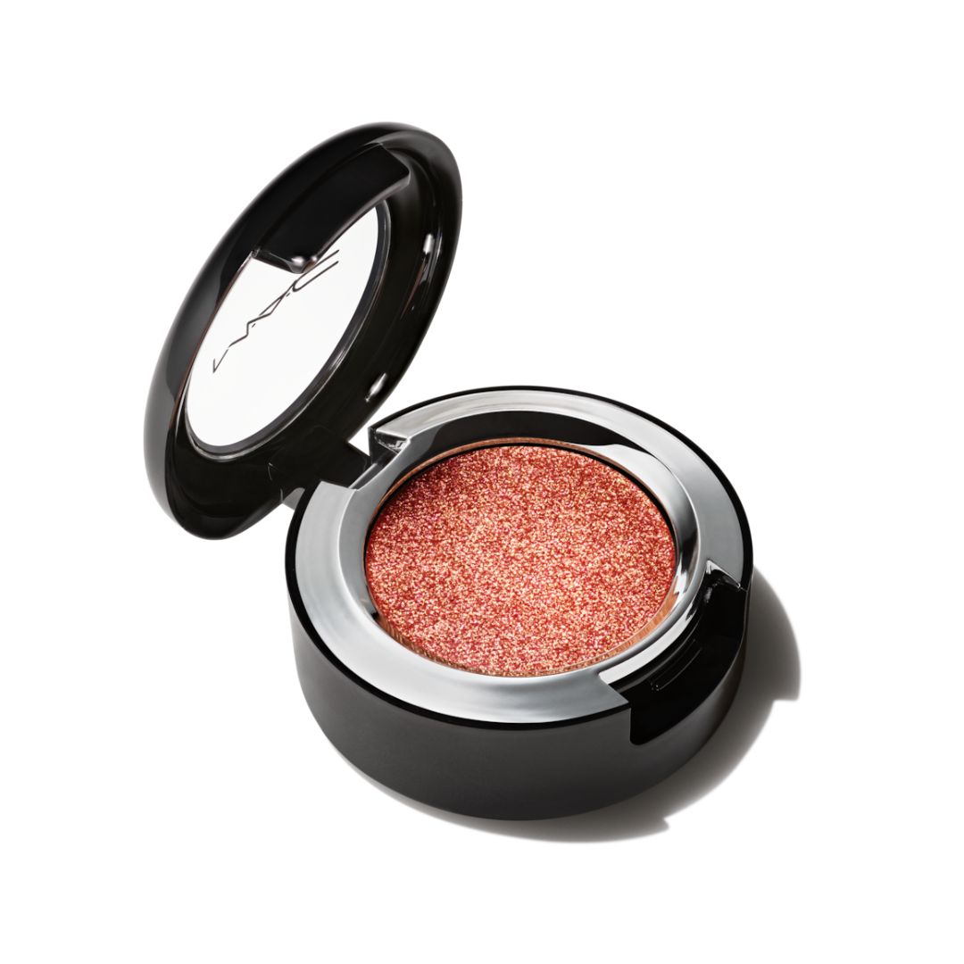 M·A·C Dazzleshadow Extreme צללית מטאלית עוצמתית בעמידות ל-12 שעות בגימור מלוטש