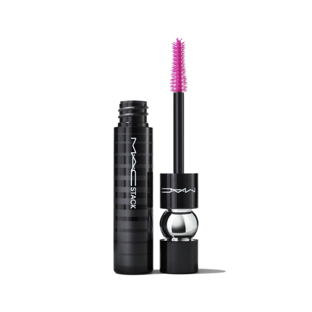 מסקרה M·A·C Stack Mascara לנפח אינסופי, אורך והרמה של הריסים בגימור שחור עמוק