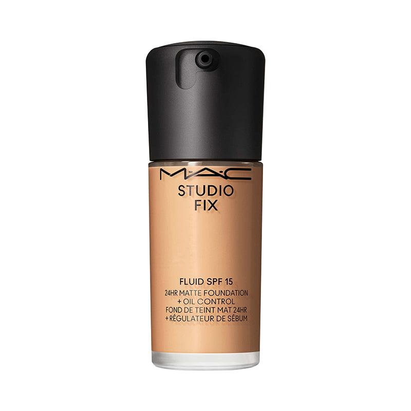 M·A·C Studio Fix Fluid SPF 15 - מייק-אפ עמיד ל-24 שעות בגימור מאט רך ושליטה בשומן