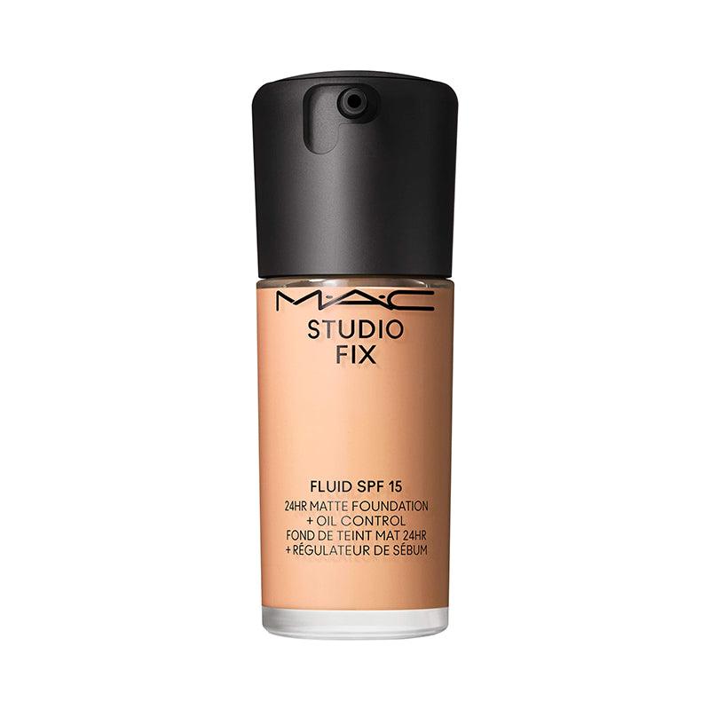 M·A·C Studio Fix Fluid SPF 15 - מייק-אפ עמיד ל-24 שעות בגימור מאט רך ושליטה בשומן