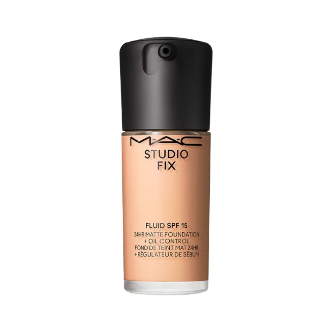 M·A·C Studio Fix Fluid SPF 15 - מייק-אפ עמיד ל-24 שעות בגימור מאט רך ושליטה בשומן