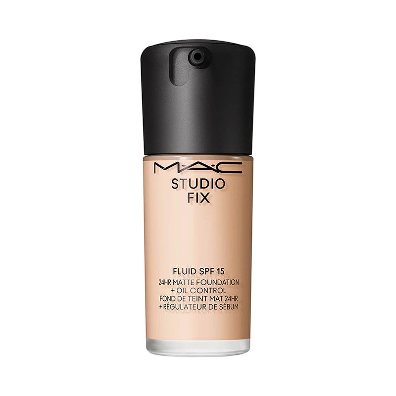 M·A·C Studio Fix Fluid SPF 15 - מייק-אפ עמיד ל-24 שעות בגימור מאט רך ושליטה בשומן