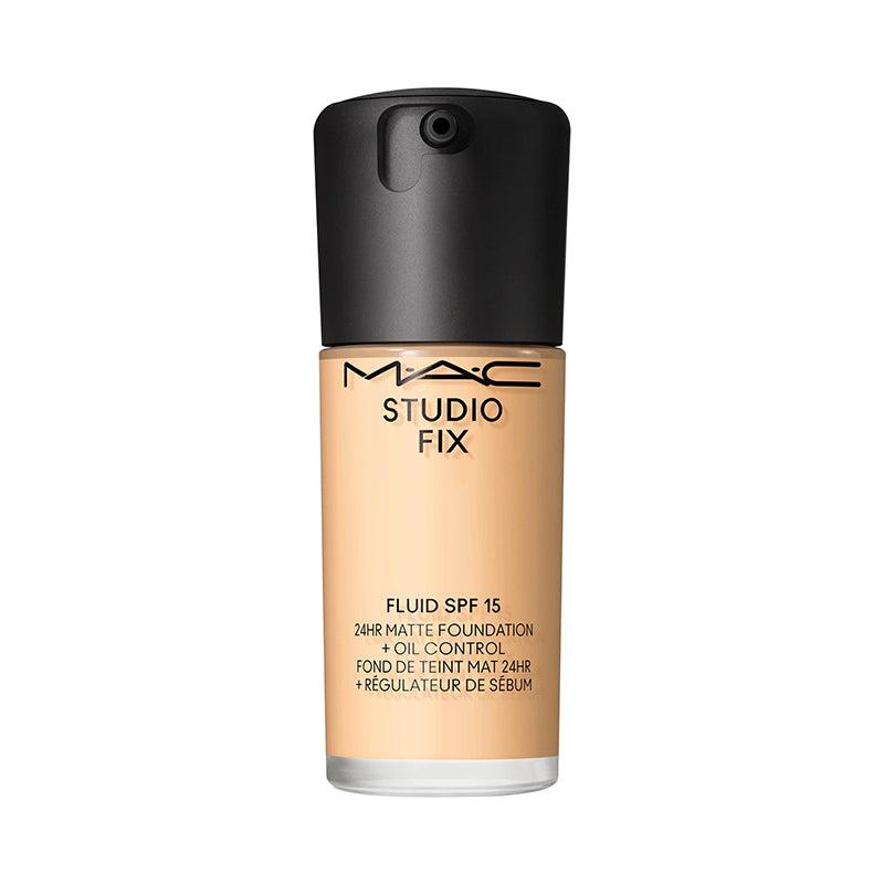 M·A·C Studio Fix Fluid SPF 15 - מייק-אפ עמיד ל-24 שעות בגימור מאט רך ושליטה בשומן