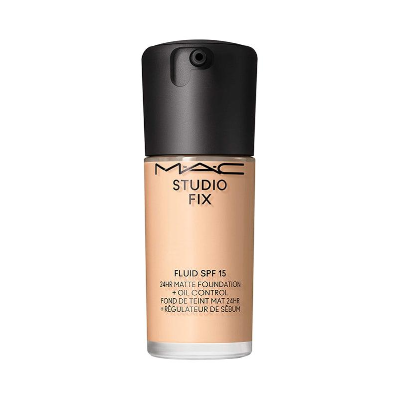 M·A·C Studio Fix Fluid SPF 15 - מייק-אפ עמיד ל-24 שעות בגימור מאט רך ושליטה בשומן