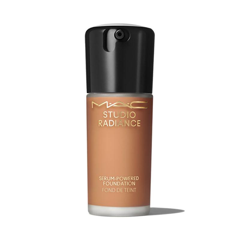 M·A·C Studio Radiance Serum-Powered Foundation - מייק-אפ סרום מהפכני עם 80% רכיבי טיפוח וזוהר מיידי