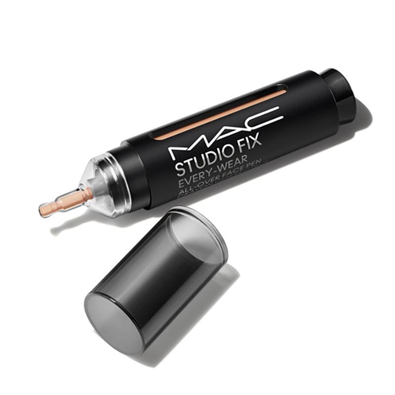 עט קונסילר ומייק-אפ M·A·C Studio Fix Every-Wear All-Over Face Pen לכיסוי מושלם ועמידות ל-36 שעות