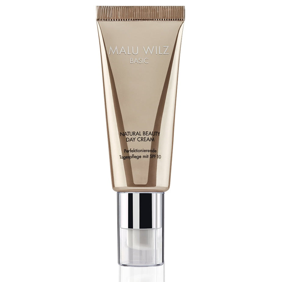 Malu Wilz Natural Beauty Day Cream with adaptive pigment beads and SPF 10 protection for a natural radiant look