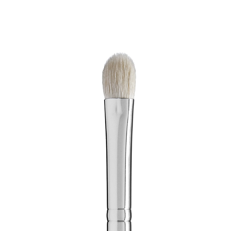EYESHADOW BRUSH #38 - מברשת דקה ומדויקת להנחת צלליות אבקה | עדה לזורגן