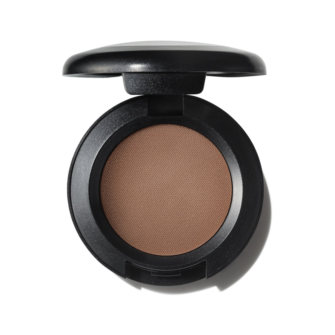 M·A·C Eye Shadow Satin - צללית עיניים בגימור סאטן קטיפתי ומואר