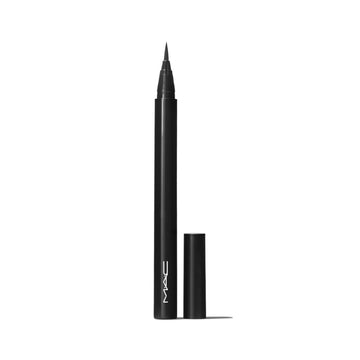אייליינר טוש מקצועי M·A·C Brushstroke 24-Hour Liner עם קצה מברשת מדויק בגוון שחור עמוק