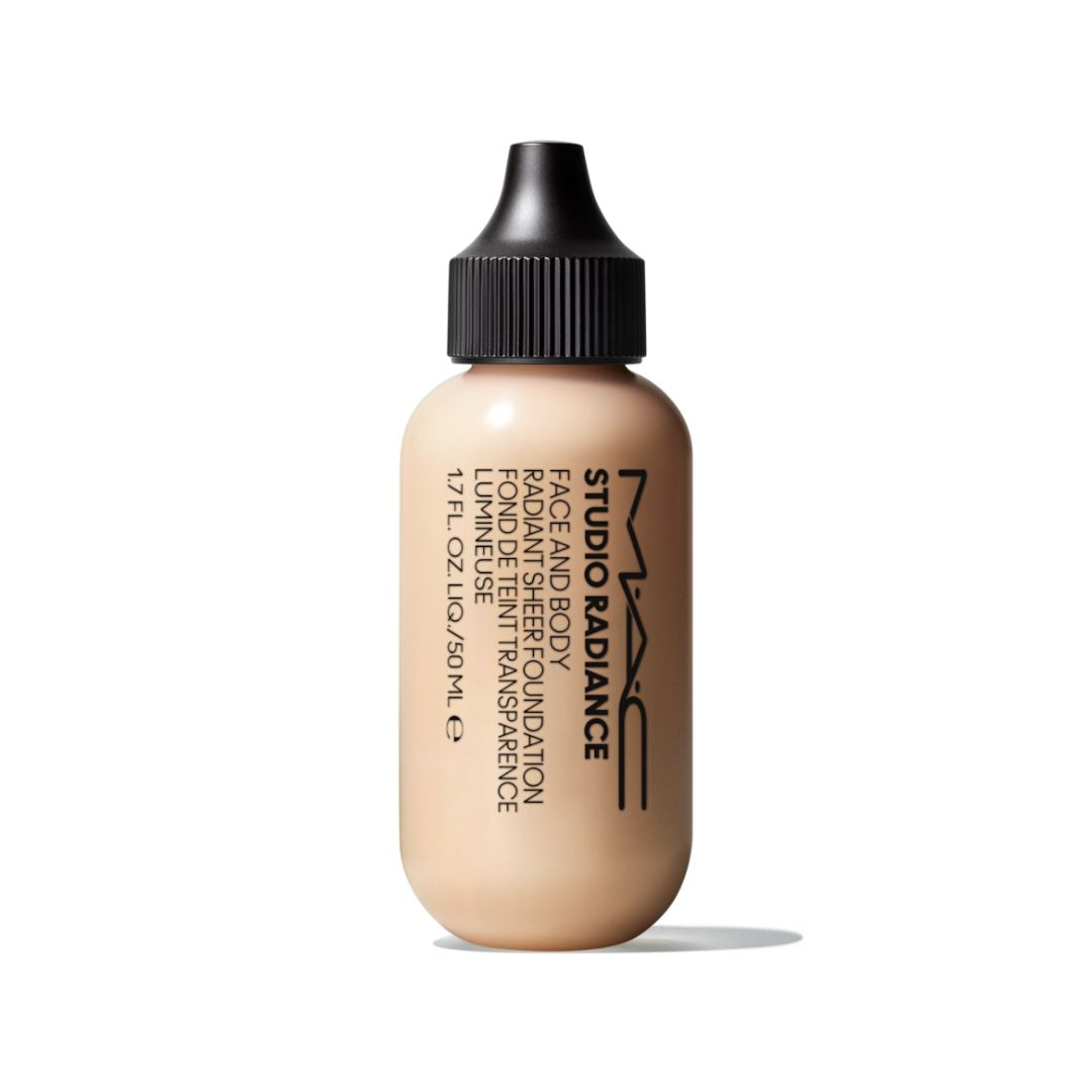 M·A·C Studio Radiance Face & Body Radiant Shear Foundation - מייק-אפ לפנים ולגוף למראה עור טבעי וזוהר