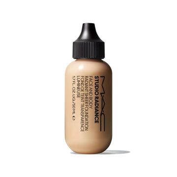 M·A·C Studio Radiance Face & Body Radiant Shear Foundation - מייק-אפ לפנים ולגוף למראה עור טבעי וזוהר