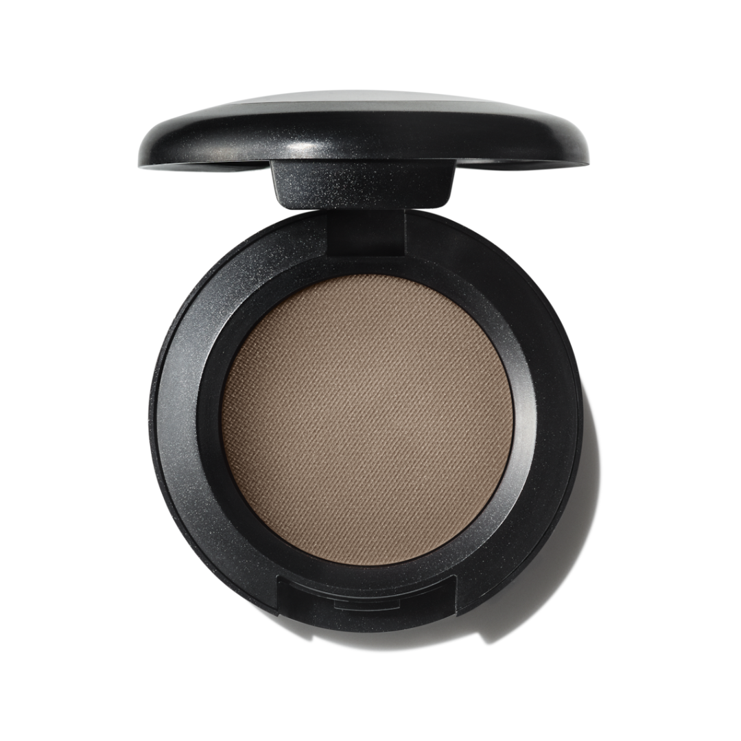 M·A·C Eye Shadow Satin - צללית עיניים בגימור סאטן קטיפתי ומואר