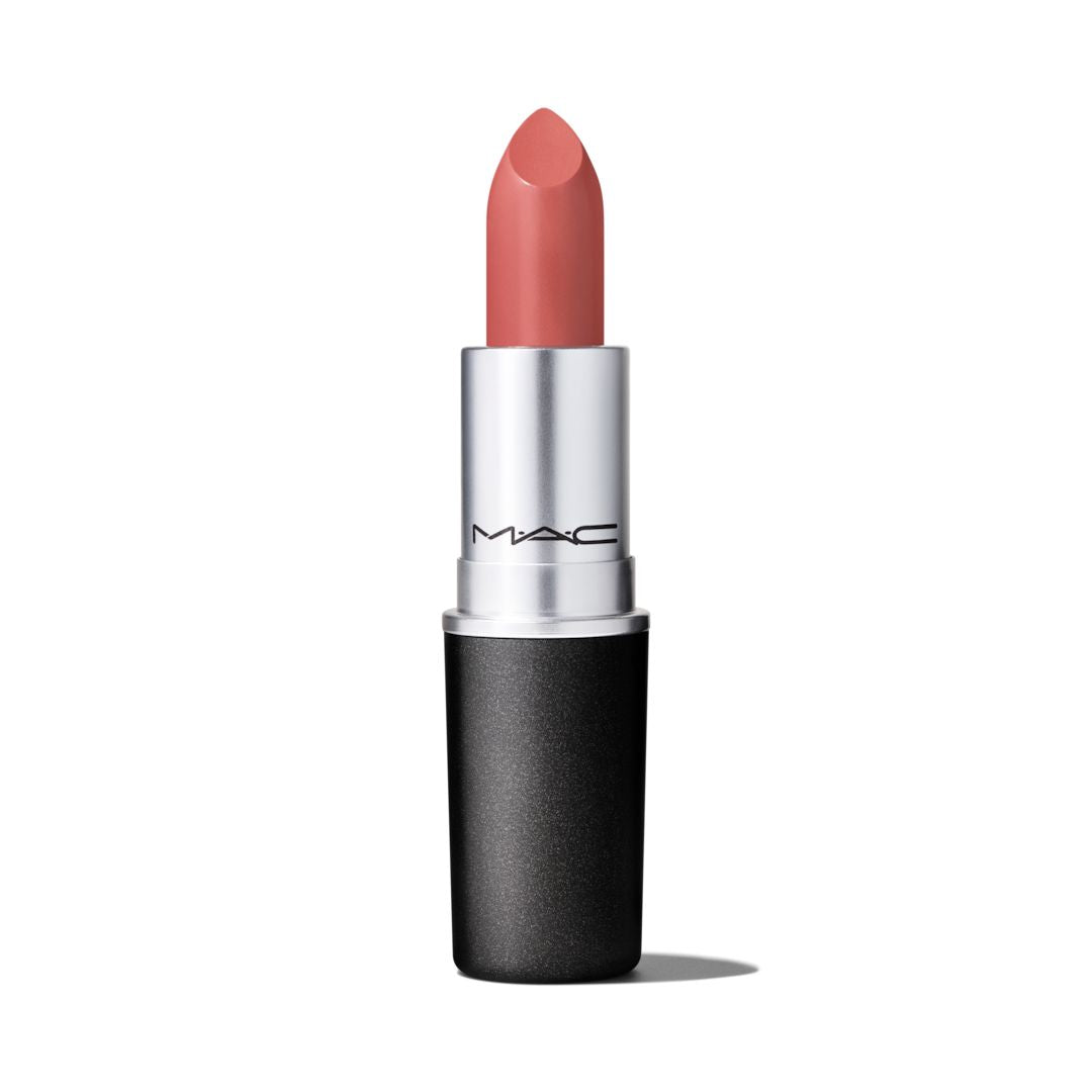 M·A·C Amplified Creme Lipstick - שפתון קרמי בפיגמנט עז וכיסוי מלא