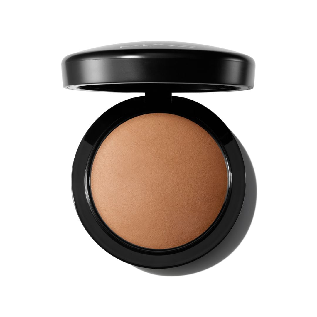 M·A·C Mineralize Skinfinish Natural - פודרה מינרלית אפויה למראה טבעי ומושלם