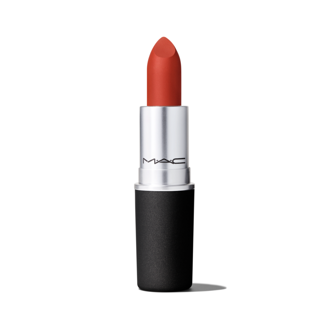 M·A·C Powder Kiss Lipstick - שפתון מאט רך במרקם קטיפתי למראה מטושטש