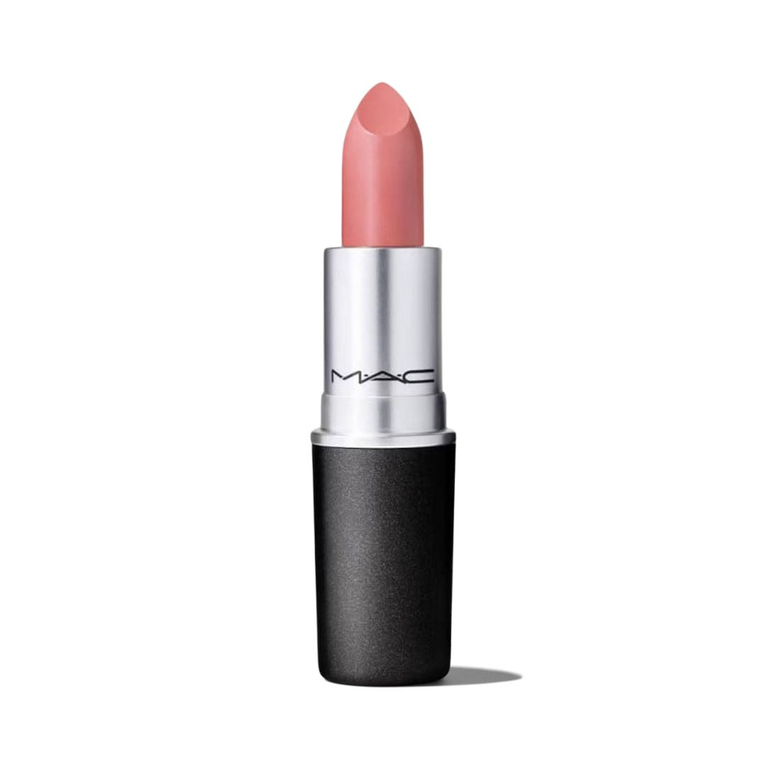 M·A·C Satin Lipstick - שפתון במרקם סאטן עשיר לכיסוי מלא וגימור קטיפתי