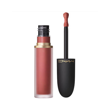 שפתון וסומק מוס M·A·C Powder Kiss Lip + Cheek בטקסטורה קציפתית לגימור מאט מטושטש