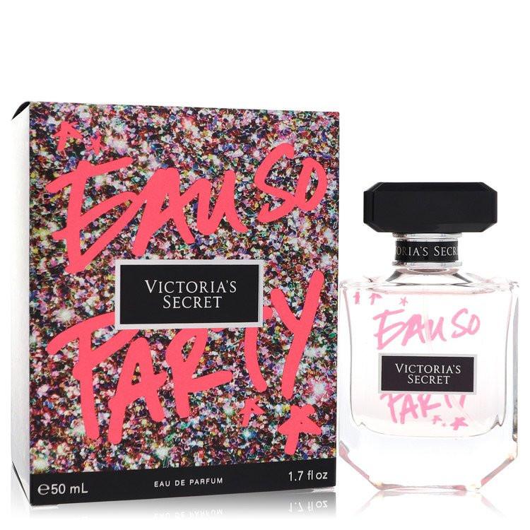 בושם Victoria's Secret Eau So Party לאישה - אדל פרפיום יוקרתי המשלב אגס אדום וסוכר קריסטלי בבקבוק המקרין זוהר של מסיבה, ביטחון עצמי וסטייל מודרני.