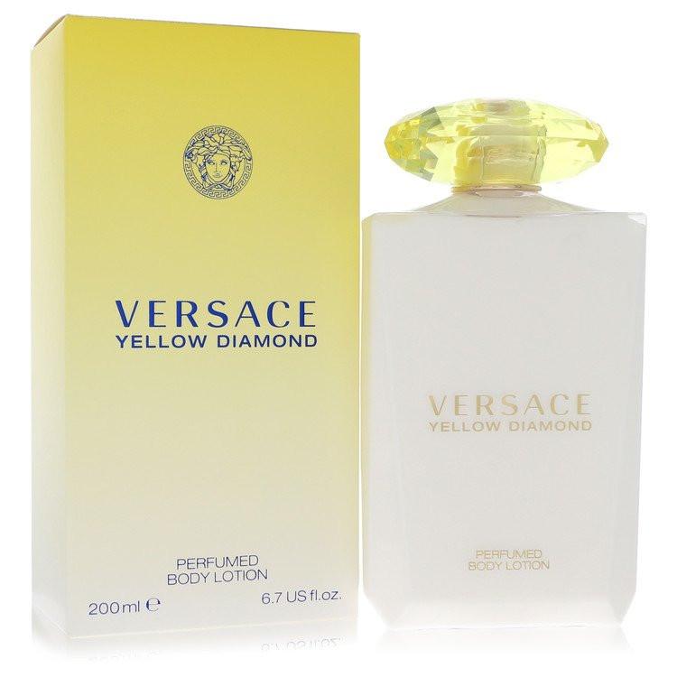 תחליב גוף מבושם Versace Yellow Diamond לאישה - מוצר טיפוח יוקרתי המשלב רעננות לימון סיציליאני ופריחת תפוז להזנה מאירה ורכה בסטייל ורסאצ'ה.