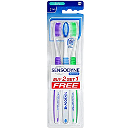 מברשת שיניים רכה Sensodyne Sensitive - מארז צבעוני של 3 יח'