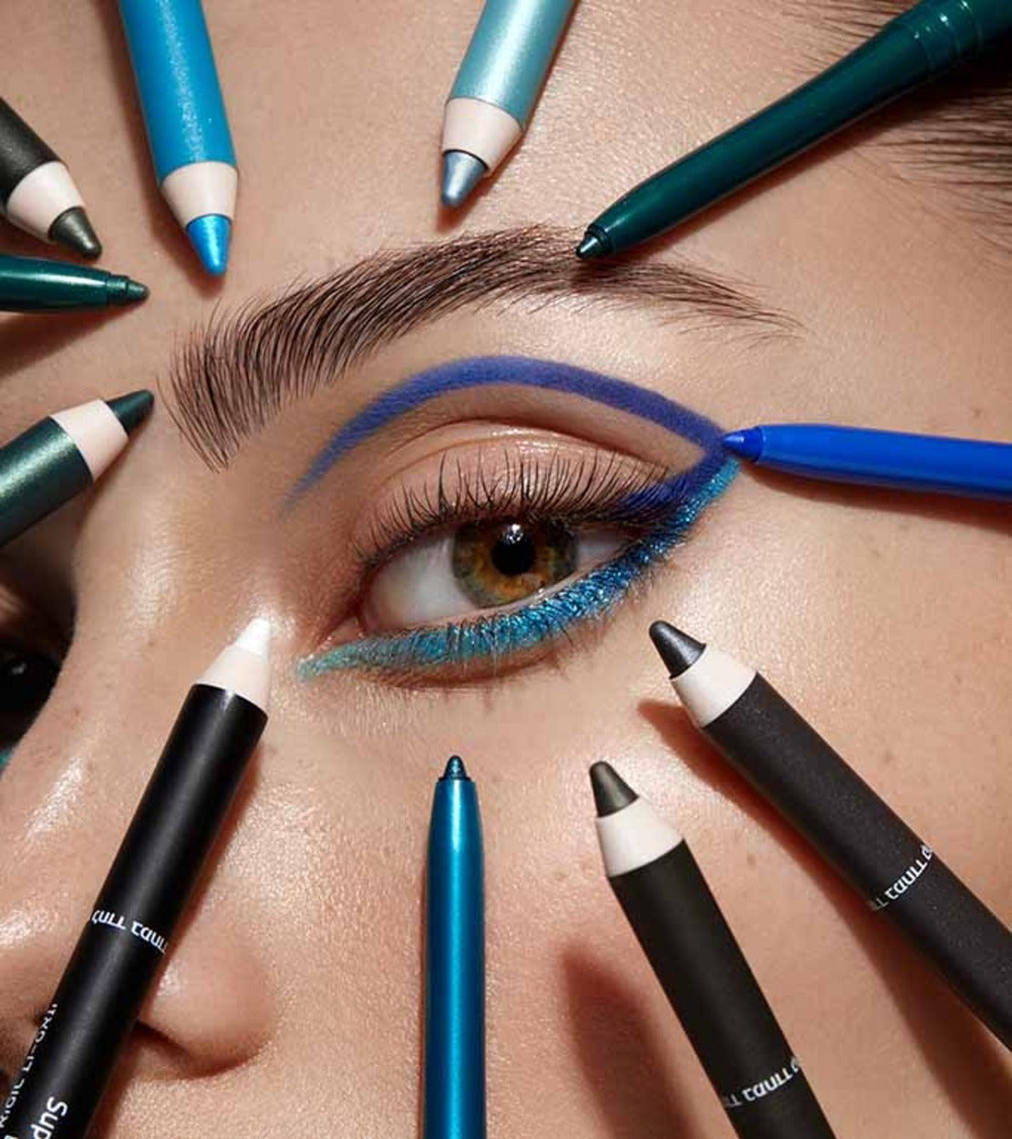 Careline | Long Lasting Eye Liner - עיפרון עיניים עמיד במנגנון מכני (ללא חידוד)