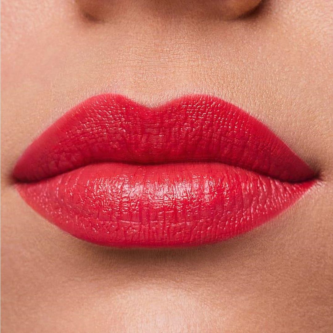 Estée Lauder Pure Color Creme Lipstick - שפתון פיור קולור בגימור קרמי-סאטן לצבע עוצמתי ולחות מתמשכת