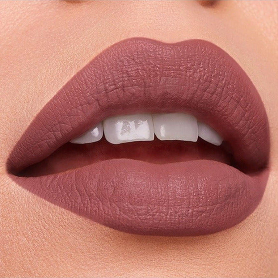 Estée Lauder Pure Color Matte Lipstick - שפתון פיור קולור בגימור מאט קטיפתי (ניתן למילוי חוזר)