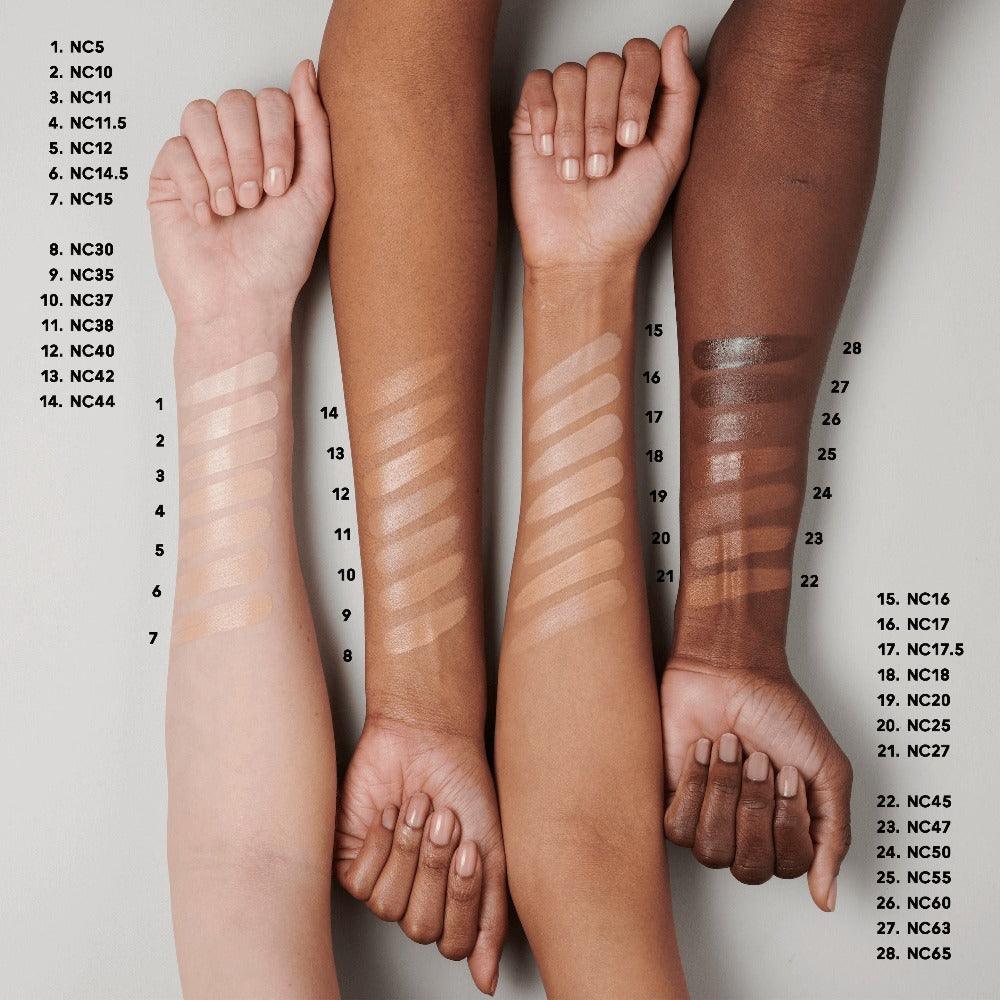 M·A·C Studio Radiance Serum-Powered Foundation - מייק-אפ סרום מהפכני עם 80% רכיבי טיפוח וזוהר מיידי