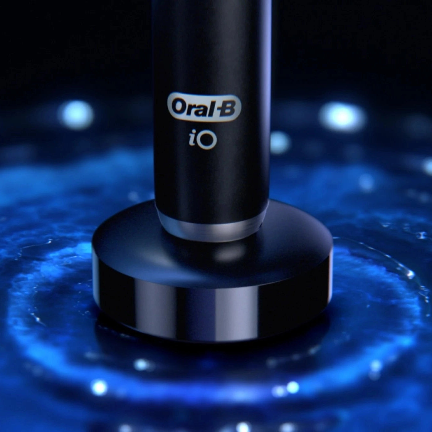 Oral-B iO8 - מברשת שיניים חשמלית בטכנולוגיה מגנטית | אורל בי