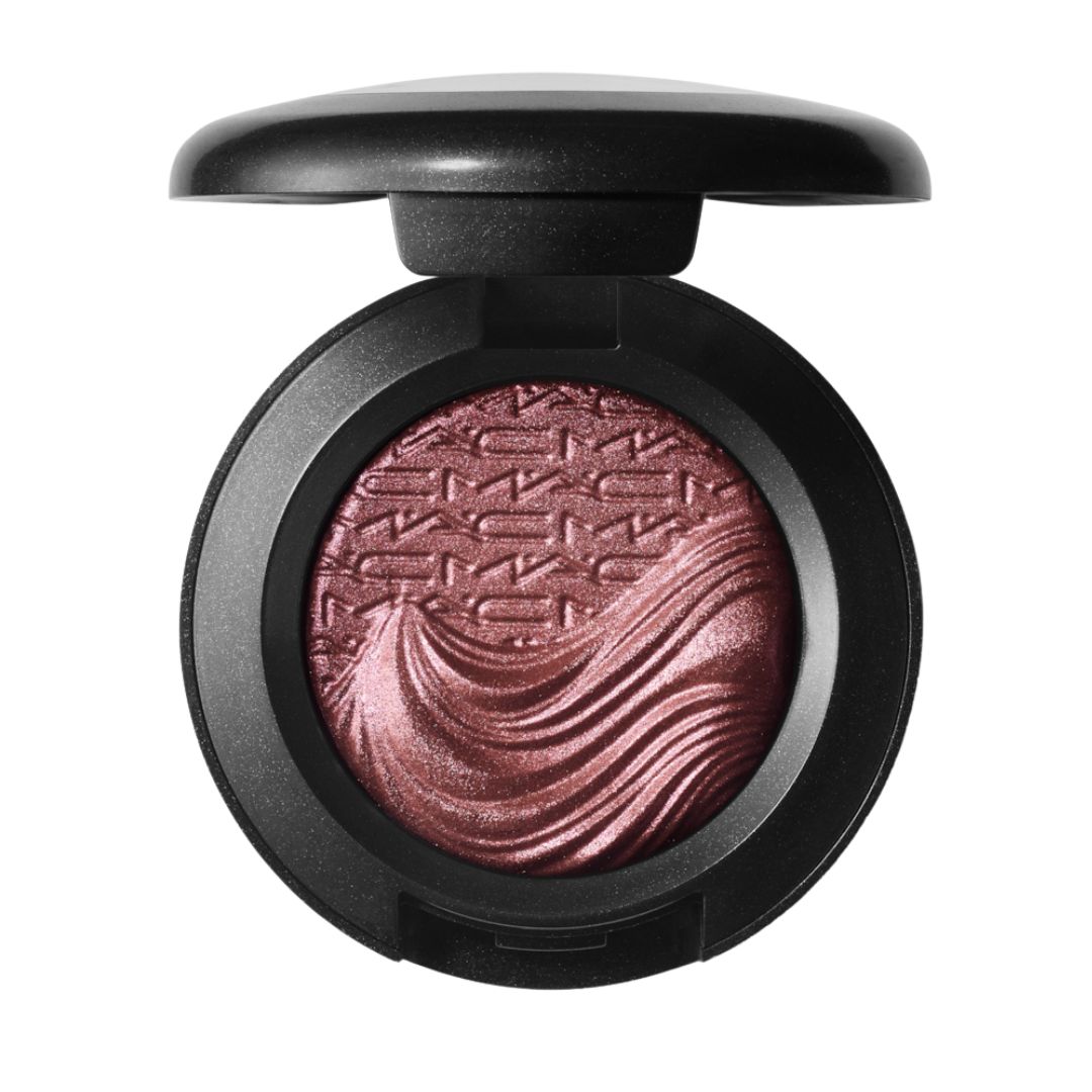 M·A·C Extra Dimension Eye Shadow - צללית עיניים היברידית בגימור מטאלי
