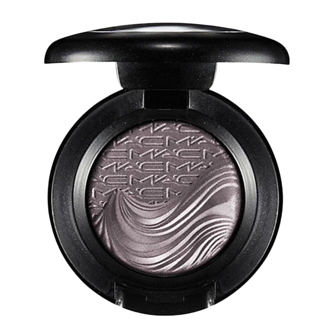 M·A·C Extra Dimension Eye Shadow - צללית עיניים היברידית בגימור מטאלי