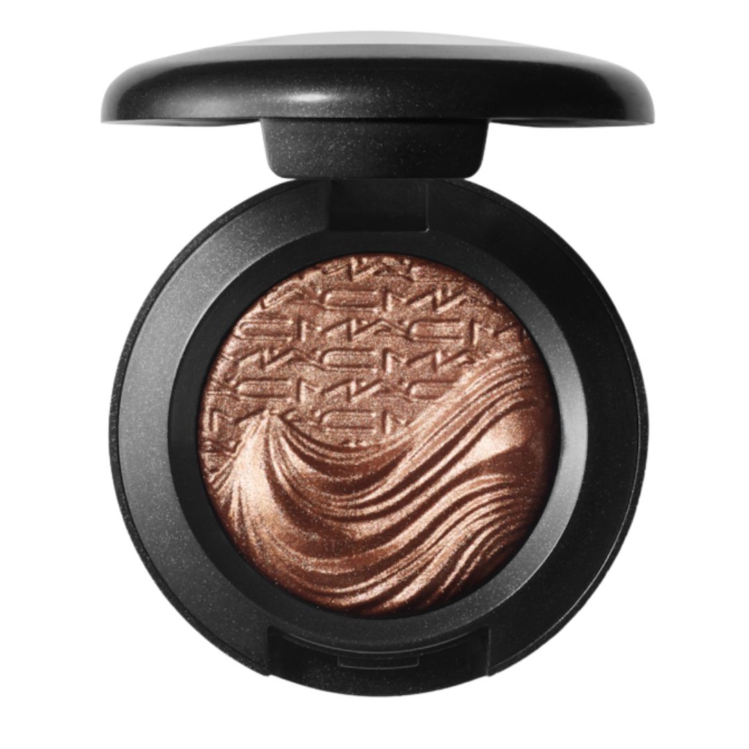 M·A·C Extra Dimension Eye Shadow - צללית עיניים היברידית בגימור מטאלי
