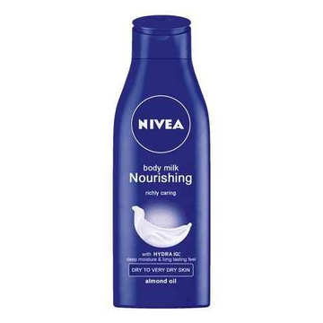תחליב גוף חלב אינטנסיבי של ניוואה NIVEA.